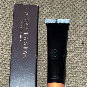 Anastasia Beverly Hills Liquid Glow